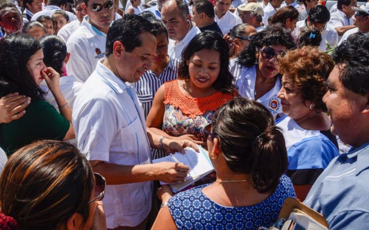 Carlos-Joaquin-credito-a-la-palabra1-1080x675