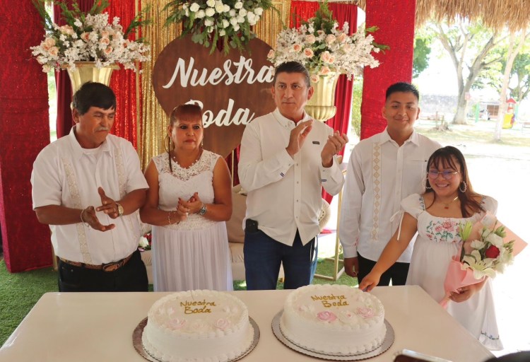 47 parejas sellan su amor en las Bodas Colectivas de Bacalar en el Día del Amor y la&nbsp;Amistad